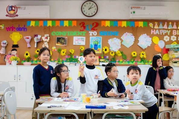 VIETSCHOOLERS KHỐI 3 HỌC TOÁN QUA HOẠT ĐỘNG TÌM VẺ ĐẸP CỦA NHỮNG CON SỐ
