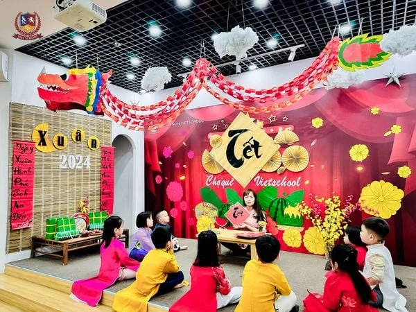 MỸ THUẬT SÁNG TẠO: TRẺ “VẼ” MÙA XUÂN, HÂN HOAN CHÀO TẾT QUA TỪNG NÉT CHỮ THƯ PHÁP