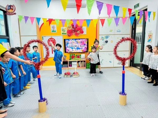 GIÁO DỤC THỂ CHẤT: TRẺ VẬN ĐỘNG THÔNG MINH QUA TRÒ CHƠI DÂN GIAN