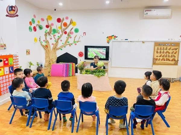 THẾ GIỚI QUANH EM: LỢI ÍCH KỲ DIỆU CỦA RAU XANH CHO CÁC CON KHỎE MẠNH