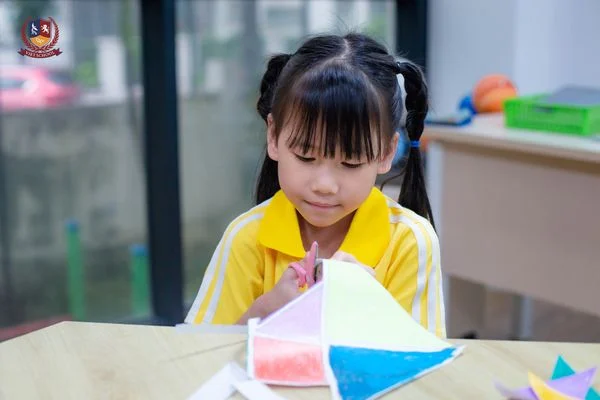 KHÓA TIỀN TIỂU HỌC: PHƯƠNG PHÁP DẠY HỌC STEAM - KHAI PHÓNG TIỀM NĂNG TRONG MỖI ĐỨA TRẺ