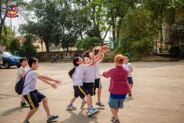 KHỐI 4 THĂM TÒA THÀNH CỔ NHẤT VIỆT NAM, NGHE CHUYỆN TIỀN NHÂN DỰNG NƯỚC