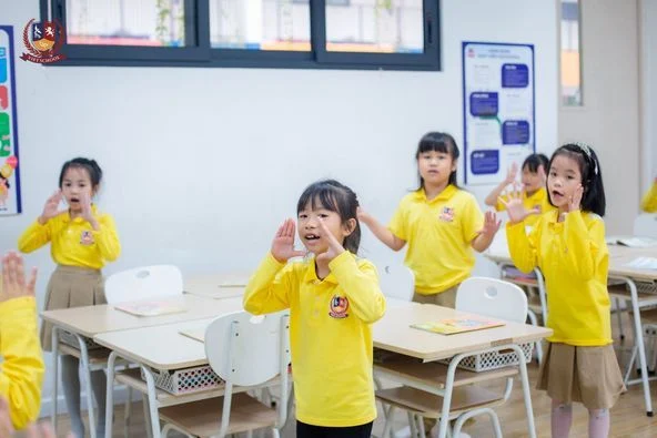 [CHUYỆN KỂ GIÁO VIÊN] HỌC TOÁN “DỄ NHƯ CHƠI” CÙNG HỌC SINH KHỐI 1