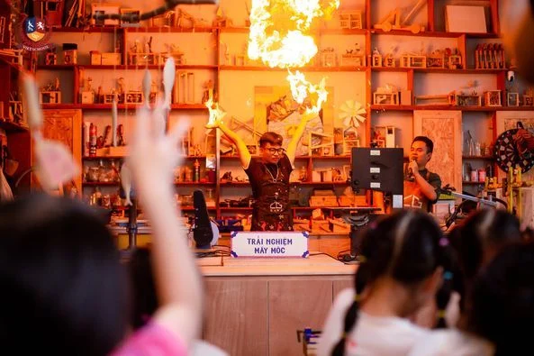 NHỮNG “KỸ SƯ NHÍ” TIỀN TIỂU HỌC THỎA SỨC SÁNG TẠO TẠI CREATIVE GARA