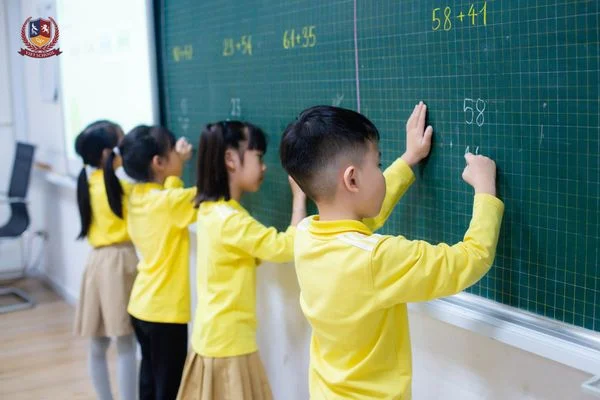 [CHUYỆN KỂ GIÁO VIÊN] HỌC TOÁN “DỄ NHƯ CHƠI” CÙNG HỌC SINH KHỐI 1