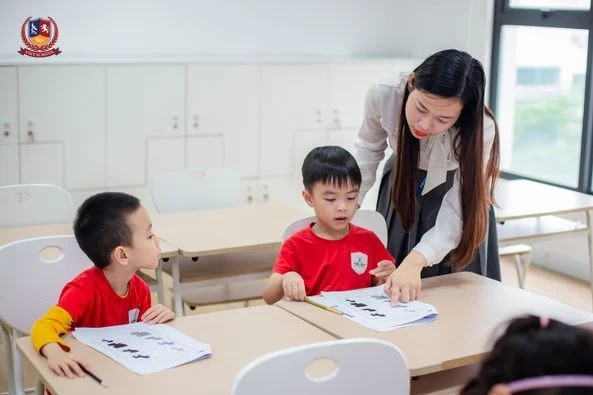 VIETSCHOOL VÀ NHỮNG TRẢI NGHIỆM THÚ VỊ - THÊM HÀNH TRANG CHO CÁC BẠN NHỎ MẦM NON VIỆT ANH VỮNG VÀNG VÀO LỚP 1