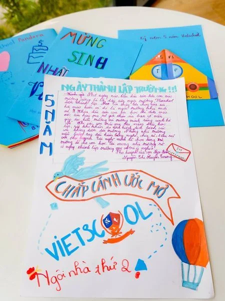 "THƯ TÌNH" GỬI VIETSCHOOL