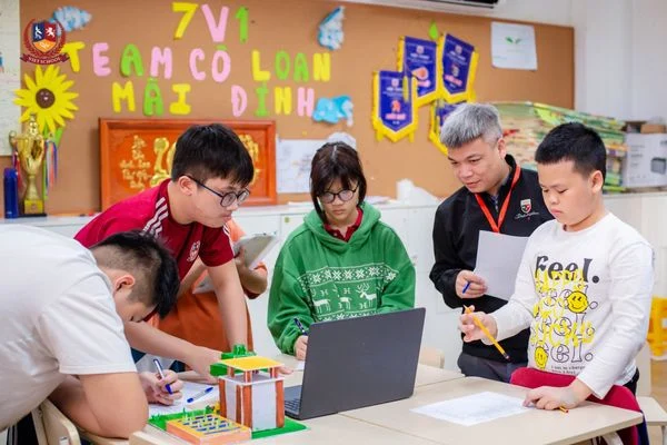 [CHUYỆN KỂ GIÁO VIÊN] TÌM VẺ ĐẸP CỦA TOÁN HỌC QUA MÔN TOÁN TẠI VIETSCHOOL