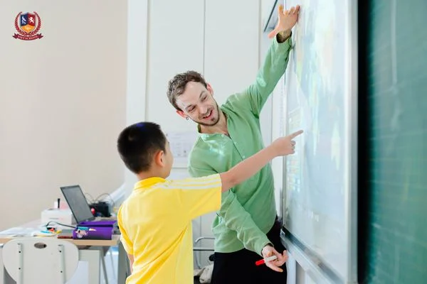 TRẺ TỰ TIN VỚI NỀN TẢNG TIẾNG ANH QUỐC TẾ TẠI KHÓA TIỀN TIỂU HỌC READY FOR K1 - 2K18 VỮNG VÀNG VÀO LỚP 1