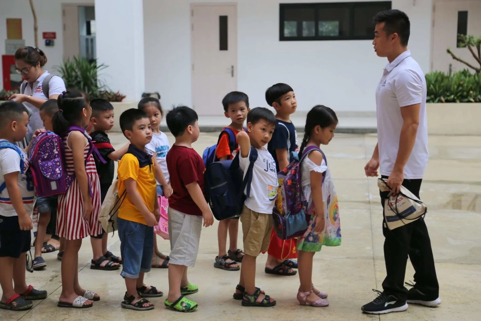 MỘT NGÀY CỦA CHÚNG TỚ TẠI VIETSCHOOL!