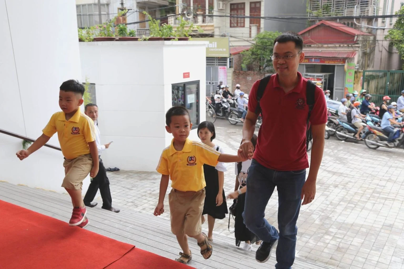 NGÀY HỘI TỰU TRƯỜNG – VIETSCHOOL YÊU THƯƠNG