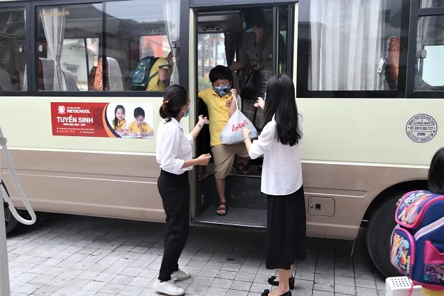 RỘN RÃ NGÀY TỰU TRƯỜNG CÙNG VIETSCHOOLERS