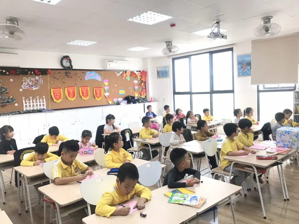 CÙNG VIETSCHOOLERS “GÓP NẮNG” CHO “ÁO ẤM VÙNG CAO”