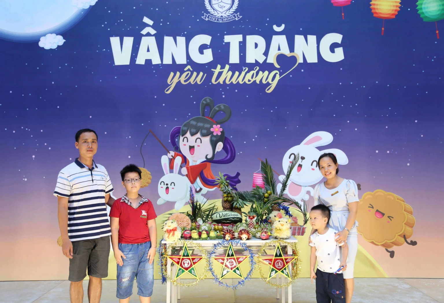 Đêm hội trăng rằm “Trung thu là tết, tết là đoàn viên” tại Vietschool