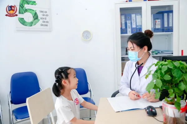 KHI CẦN GIÚP ĐỠ, CON CÓ THỂ TÌM ĐẾN NHỮNG AI Ở TRƯỜNG?