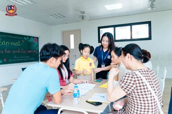 GẶP MẶT CHA MẸ HỌC SINH ĐẦU NĂM HỌC - KẾT NỐI ĐỂ VƯƠN XA