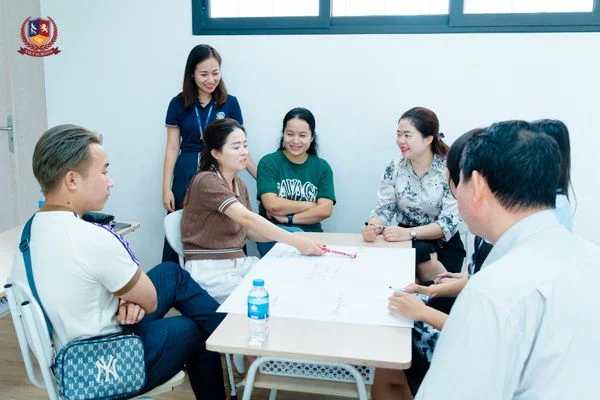 GẶP MẶT CHA MẸ HỌC SINH ĐẦU NĂM HỌC - KẾT NỐI ĐỂ VƯƠN XA