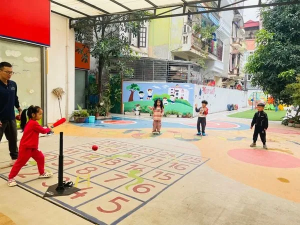 SMART SPORTS: TRẺ VẬN ĐỘNG THÔNG MINH CÙNG MÔN BÓNG CHÀY
