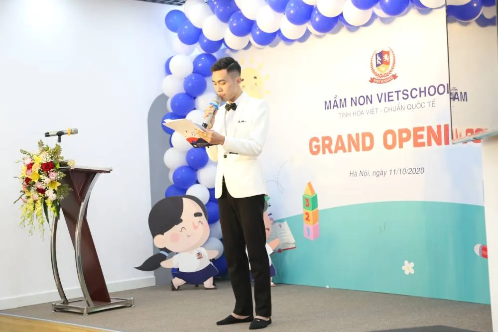 RỘN RÀNG KHAI TRƯƠNG MẦM NON VIETSCHOOL THANH BÌNH
