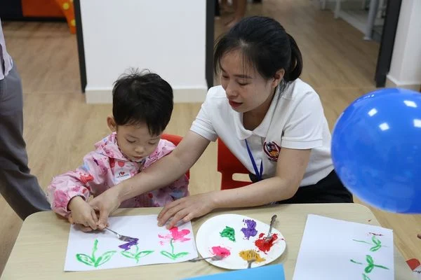 NHỮNG KHOẢNH KHẮC ĐÁNG NHỚ TRONG NGÀY HỘI GRAND OPENING MẦM NON VIETSCHOOL TRIỀU KHÚC