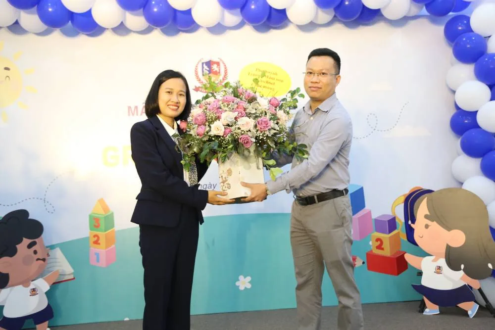 RỘN RÀNG KHAI TRƯƠNG MẦM NON VIETSCHOOL THANH BÌNH