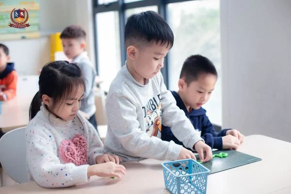 PHÁT TRIỂN NGÔN NGỮ - “CHÌA KHÓA” CHO TRẺ VỮNG VÀNG BƯỚC VÀO LỚP 1