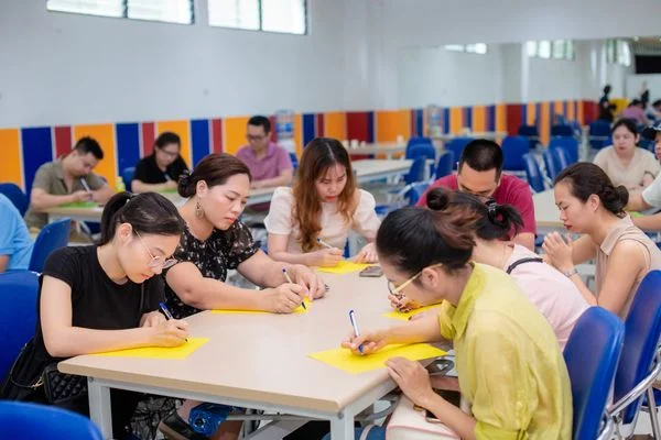 NGÀY HỘI KẾT NỐI 2024: TỎA SÁNG VÒNG TRÒN KẾT NỐI CHA MẸ - CON - TRƯỜNG HỌC
