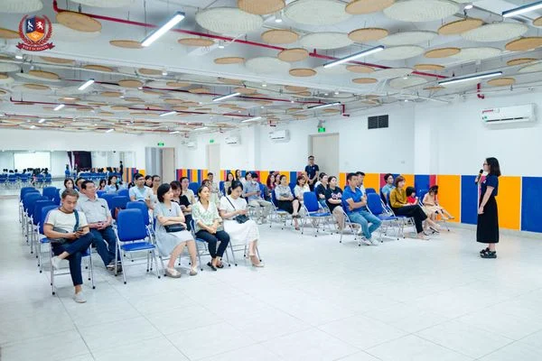GẶP MẶT CHA MẸ HỌC SINH ĐẦU NĂM HỌC - KẾT NỐI ĐỂ VƯƠN XA