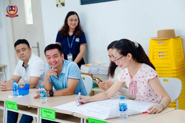 GẶP MẶT CHA MẸ HỌC SINH ĐẦU NĂM HỌC - KẾT NỐI ĐỂ VƯƠN XA