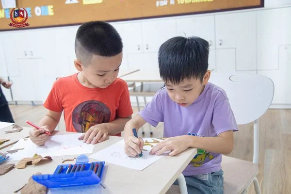 ĐỂ TRẺ PHÁT TRIỂN NĂNG LỰC NGÔN NGỮ MÀ KHÔNG NHÀM CHÁN, KHÔNG SỢ KIẾN THỨC TRƯỚC KHI VÀO LỚP 1