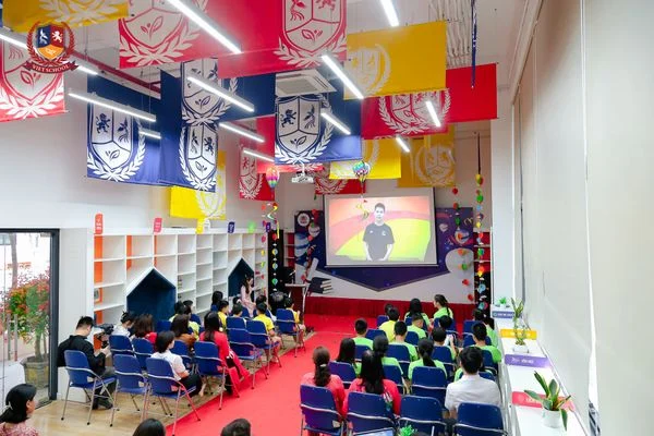 NHỮNG PHÚT GIÂY LẮNG ĐỌNG TẠI LỄ TRƯỞNG THÀNH - HỌC SINH KHỐI 5 (NIÊN KHÓA 2018-2023)