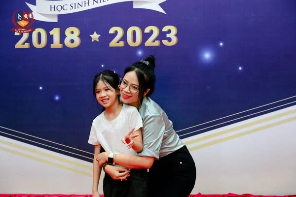 XÚC ĐỘNG LÁ THƯ CẢM ƠN CỦA HỌC SINH KHỐI 5 ĐỌC TẠI LỄ TRƯỞNG THÀNH
