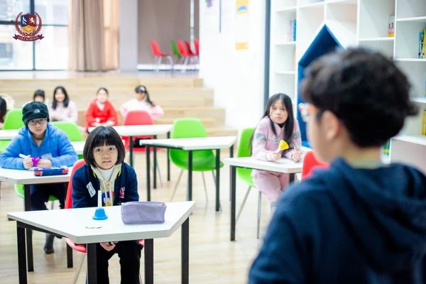 VIETSCHOOLERS HÀO HỨNG KHÁM PHÁ VẺ ĐẸP CỦA TIẾNG MẸ ĐẺ VỚI SÂN CHƠI “EM YÊU TIẾNG VIỆT”