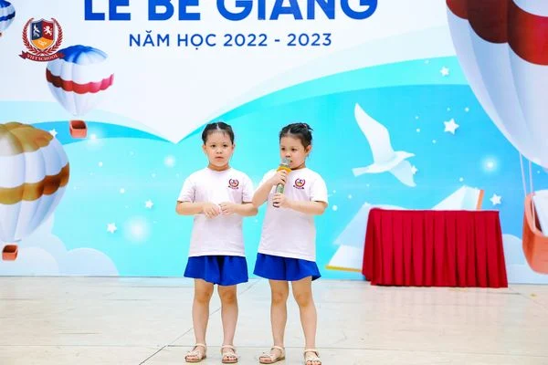 LỄ BẾ GIẢNG NĂM HỌC 2022-2023: NHỮNG EM BÉ TRƯỞNG THÀNH CỦA MẦM NON VIETSCHOOL