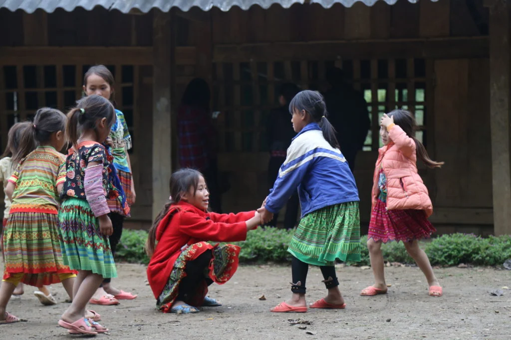 NHẬT KÝ: CHƯƠNG TRÌNH “ÁO ẤM VÙNG CAO” – LỜI HỨA TRỞ LẠI SƯỞI ẤM NHỮNG NỤ CƯỜI