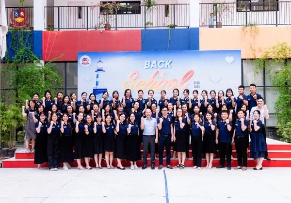 NĂM HỌC MỚI: KẾT NỐI ĐỂ VƯƠN XA - THE MORE WE CONNECT THE BETTER IT GETS!