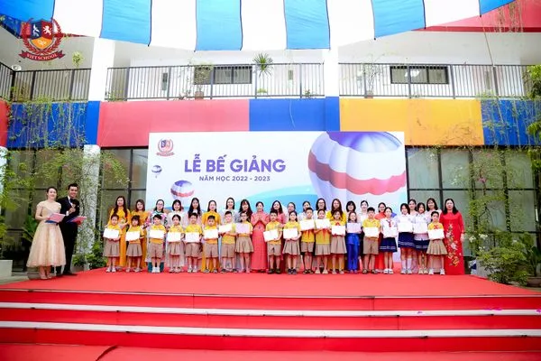 TỔNG KẾT NĂM HỌC 2022 - 2023: NGẬP TRÀN CẢM XÚC YÊU THƯƠNG, TIN TƯỞNG, TỰ HÀO