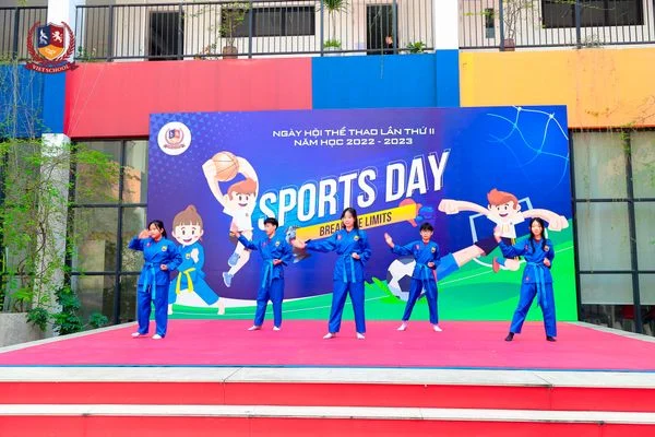 KHAI MẠC NGÀY HỘI THỂ THAO - SPORTS DAY TOÀN TRƯỜNG LẦN THỨ II: RỢP TRỜI SẮC XANH HÀO HÙNG