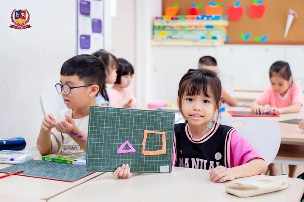[CHUYỆN KỂ GIÁO VIÊN] HỌC TOÁN TƯ DUY Ở VIETSCHOOL THÚ VỊ NHƯ THẾ NÀO?