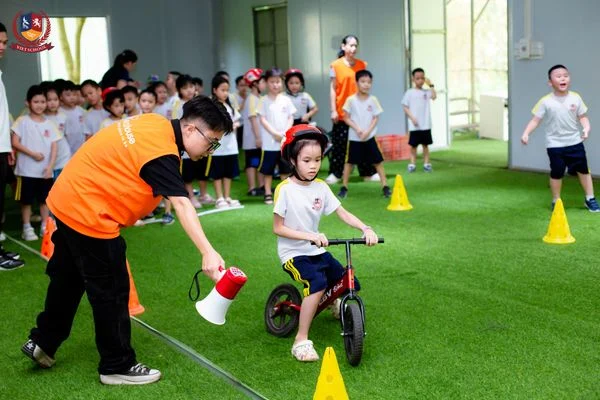 KHỐI 2 THỎA SỨC VUI CHƠI VÀ TRẢI NGHIỆM NGHỀ NGHIỆP TRUYỀN THỐNG