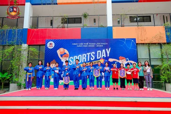 BẾ MẠC SPORTS DAY VIETSCHOOL: NGẬP TRÀN CẢM XÚC, LẤP LÁNH HUY CHƯƠNG
