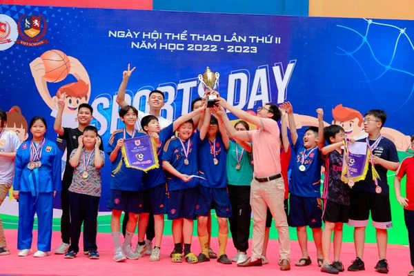 BẾ MẠC SPORTS DAY VIETSCHOOL: NGẬP TRÀN CẢM XÚC, LẤP LÁNH HUY CHƯƠNG
