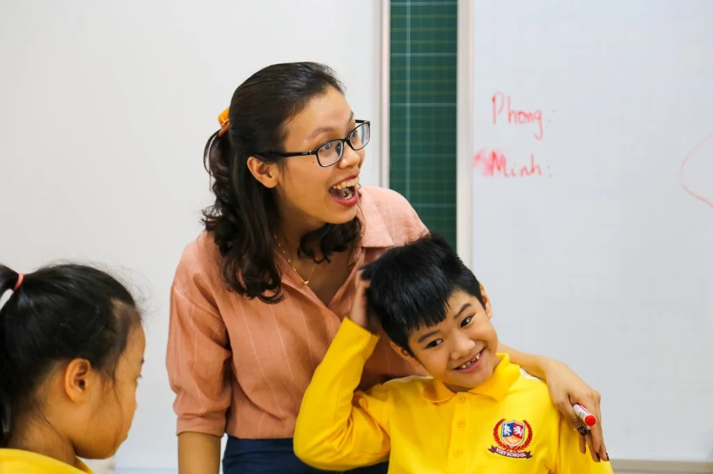 KHÁM PHÁ TIẾT HỌC TƯ DUY PHẢN BIỆN