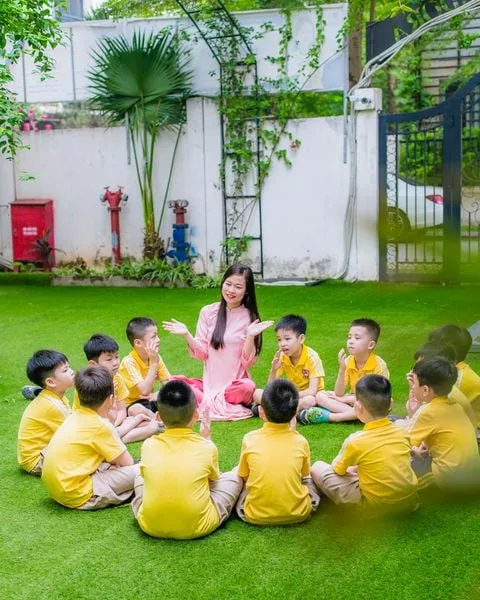 [KEEP THE MEMORIES] THÁNG NĂM RỰC RỠ