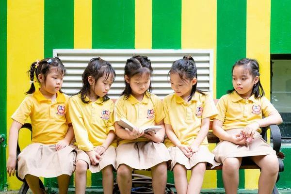 [KEEP THE MEMORIES] THÁNG NĂM RỰC RỠ