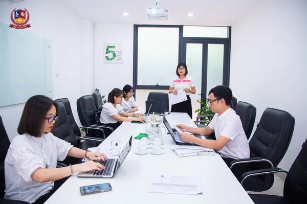 VIETSCHOOL LIÊN TỤC ĐỔI MỚI, SÁNG TẠO, NÂNG CAO CHẤT LƯỢNG GIÁO DỤC CHUẨN BỊ CHO NĂM HỌC 2023-2024