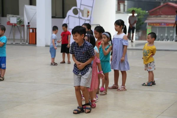 MỘT NGÀY CỦA CHÚNG TỚ TẠI VIETSCHOOL!
