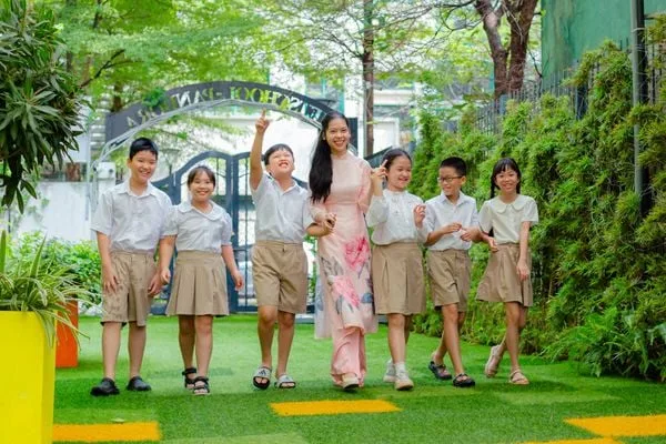 [KEEP THE MEMORIES] THÁNG NĂM RỰC RỠ