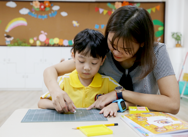 Bố mẹ, Con và Trường học: Làm như thế nào để hài hòa?