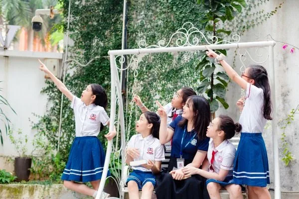 [KEEP THE MEMORIES] THÁNG NĂM RỰC RỠ